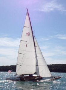 Read more about the article Walloon Yacht Club Celebrates 90th Anniversary of 17-square meter Sailboats
